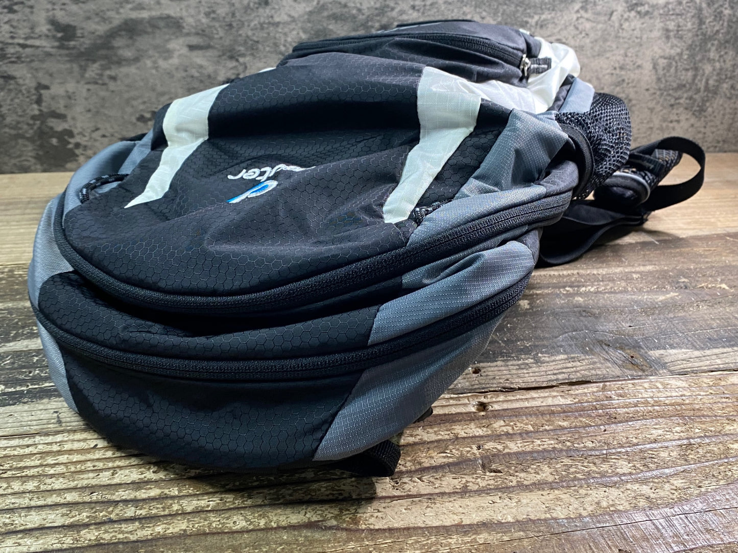 JA810 ドイター deuter race exp air リュック バックパック 黒