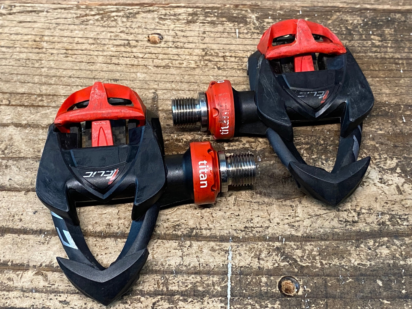 JA307 タイム TIME CARBO FLEX ビンディングペダル 黒 赤 チタンシャフト