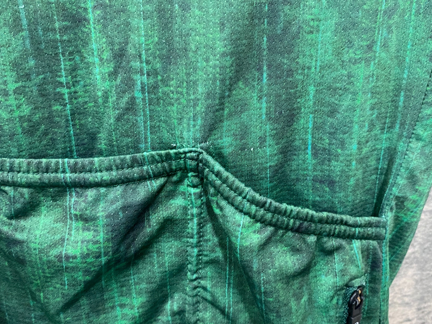 JB965 パールイズミ PEARL iZUMi 半袖 サイクルジャージ 緑 M