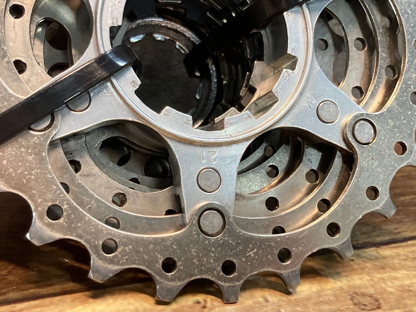 IQ777 シマノ SHIMANO 105 CS-5600 スプロケット 10s 11-25T