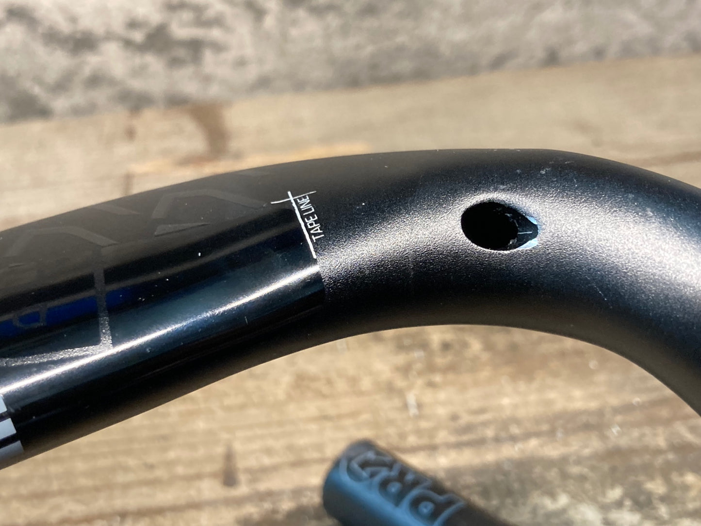 JA283 シマノ SHIMANO PRO VIBE AERO PURSUIT アルミ ドロップハンドル ブラケットC-C400m Φ31.8
