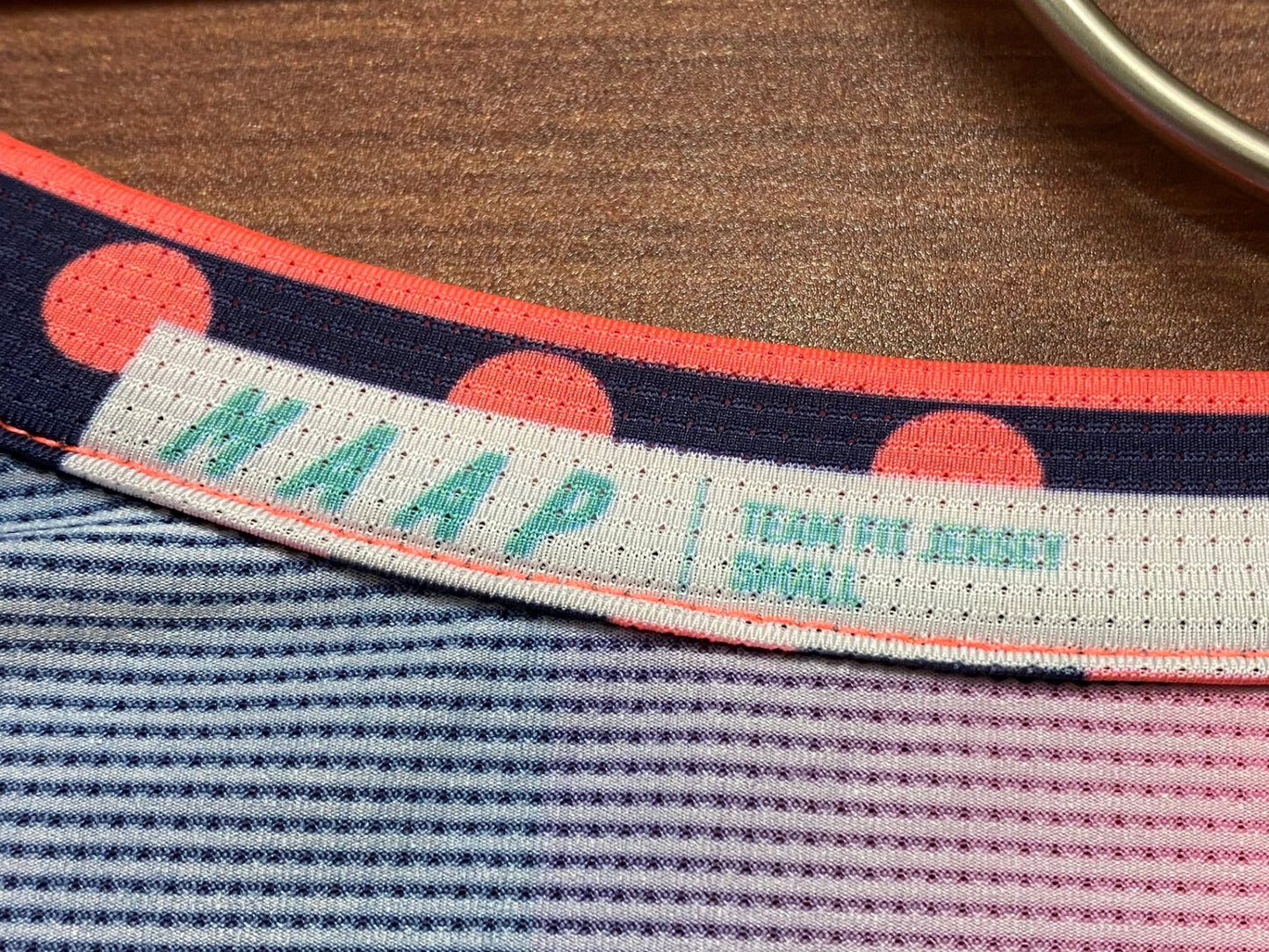 IU392 マープ MAAP PRO FIT JERSEY 半袖 サイクルジャージ ピンク 紺 S TRINITY