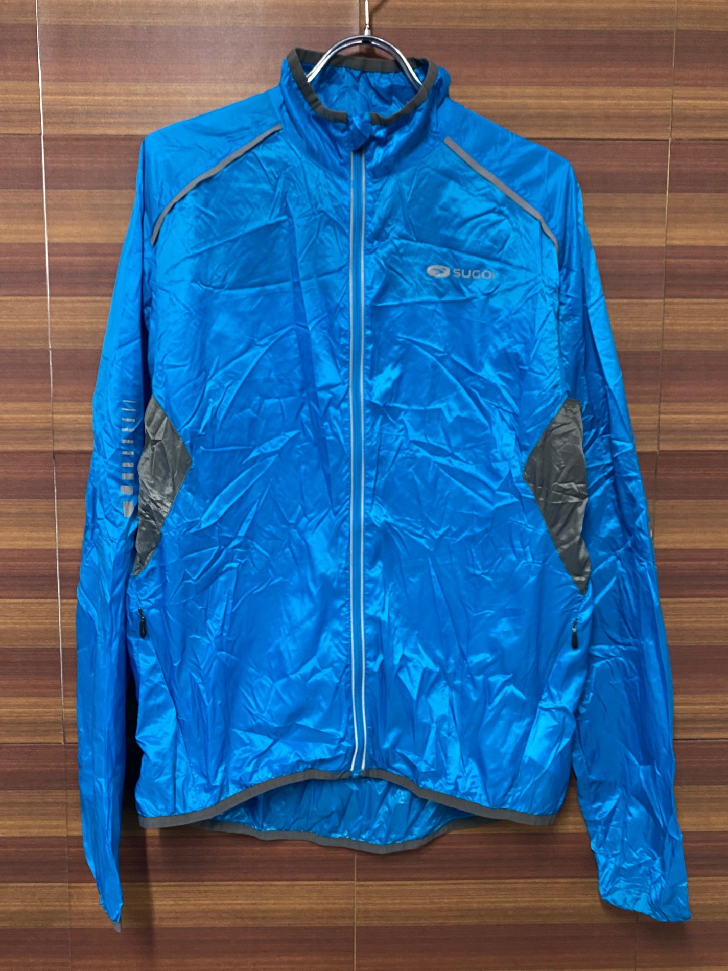 IS419 スゴイ SUGOI ウインドブレーカー M 青
