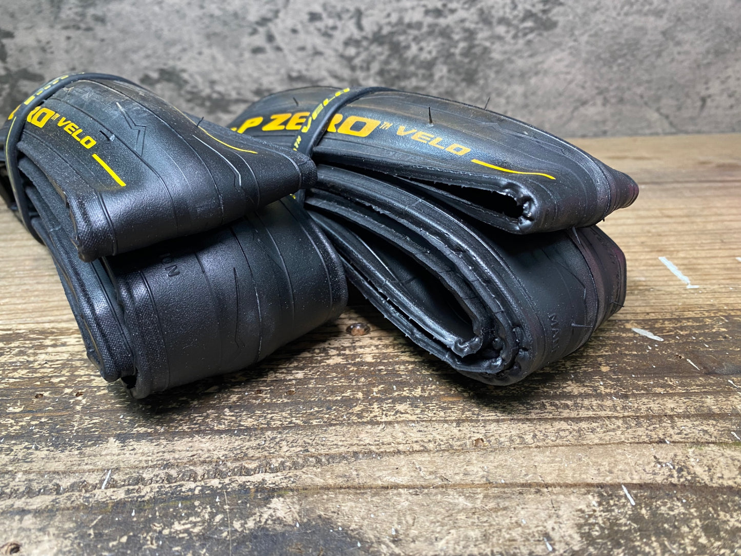 JA583 ピレリ PIRELLI P ZERO VELO クリンチャータイヤ 700x25c 2本セット