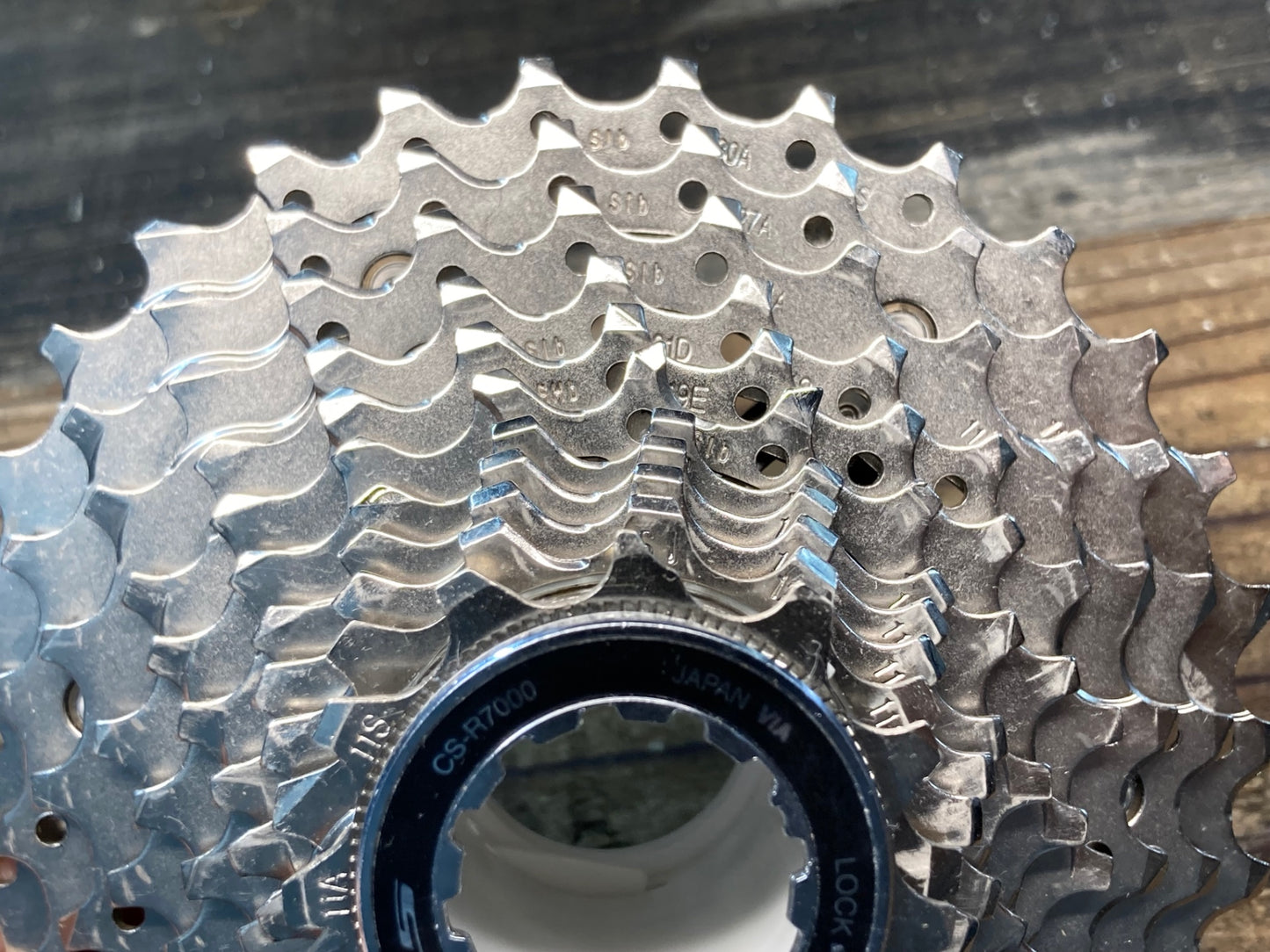 IN736 シマノ SHIMANO 105 CS-R7000 スプロケット 11S 11-30T