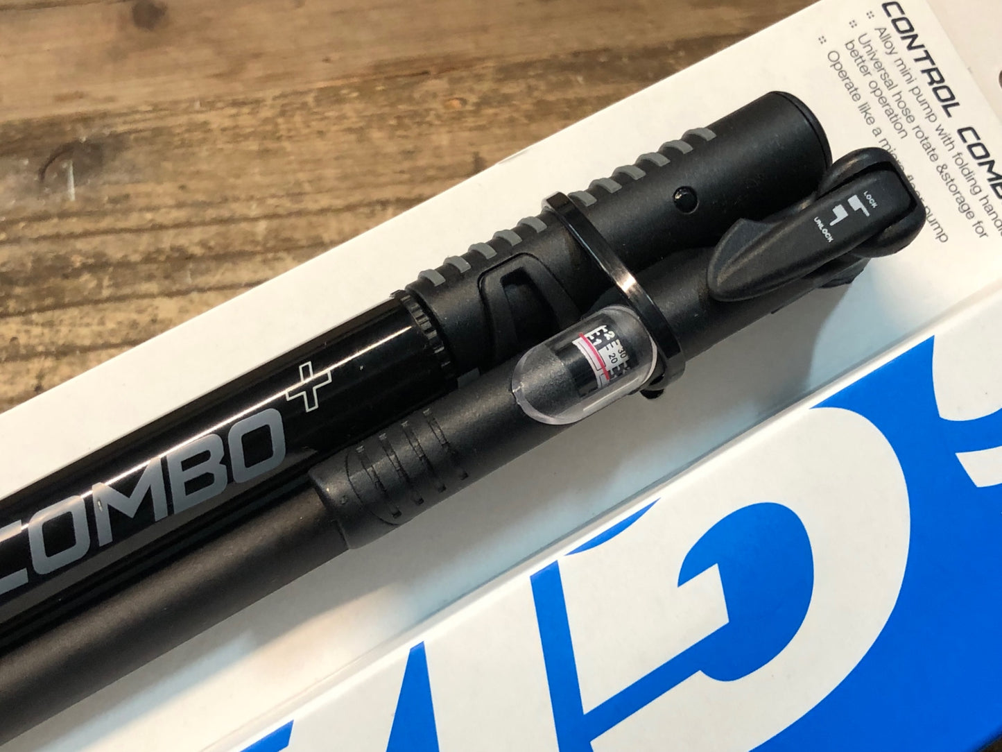 IW023 ジャイアント GIANT CONTROL COMBO+ 携帯ポンプ 空気入れ