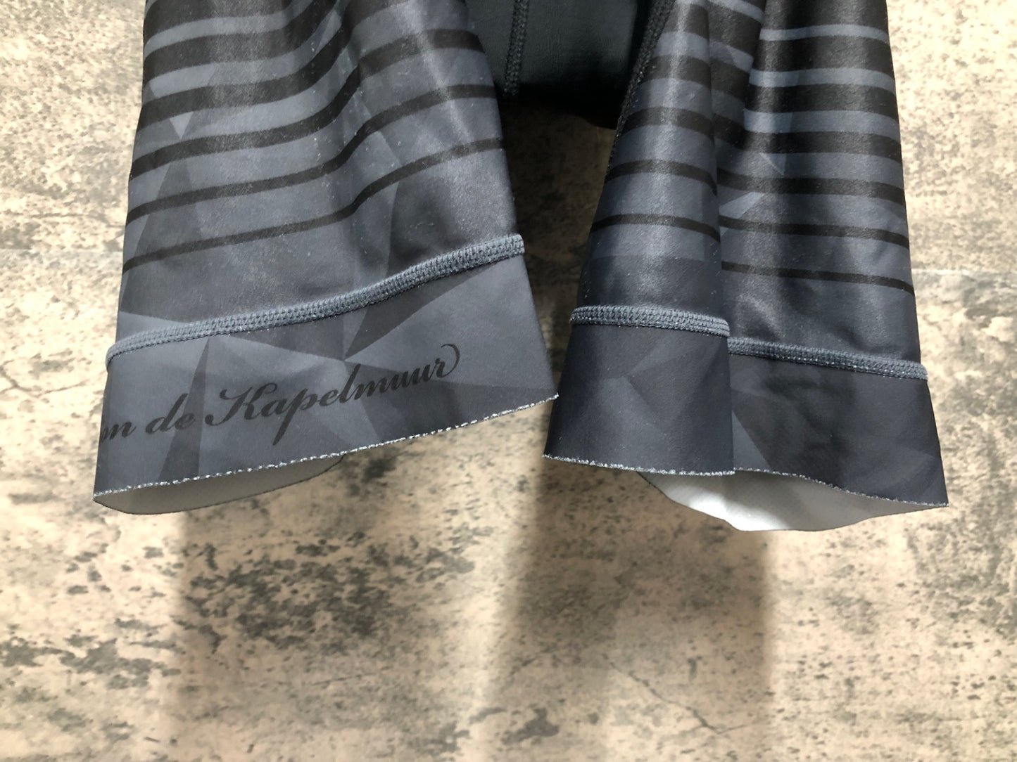 IZ777 リオンドカペルミュール Lion de KAPELMUUR ビブショーツ 黒 M