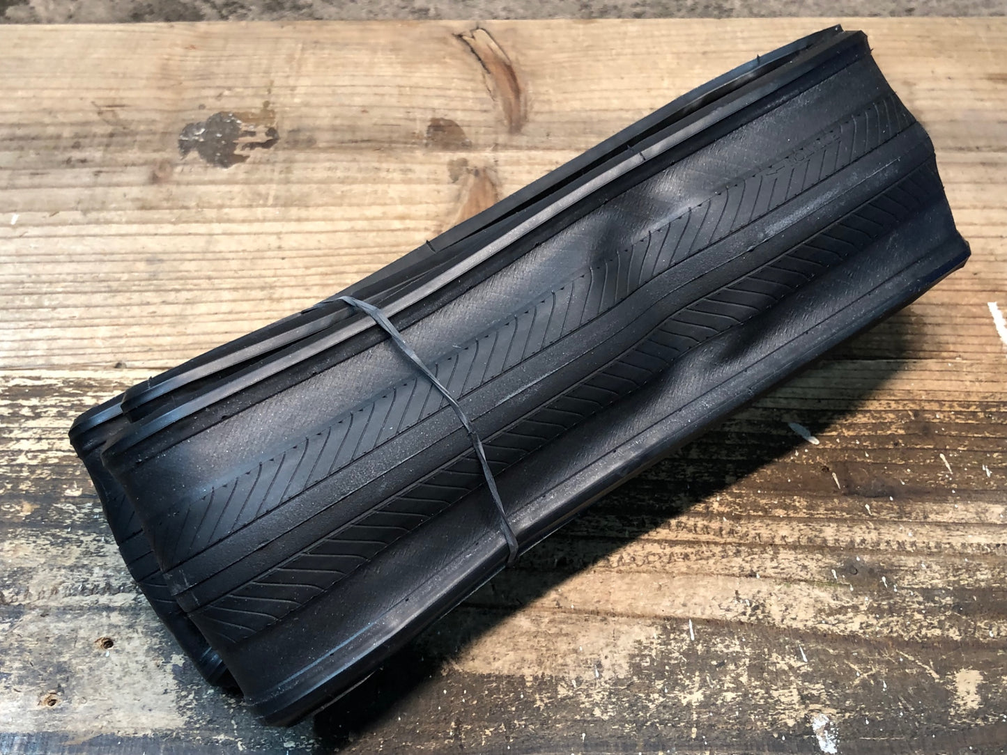 IW074 ジャイアント GIANT GAVIA AC 0 700x28C タイヤ