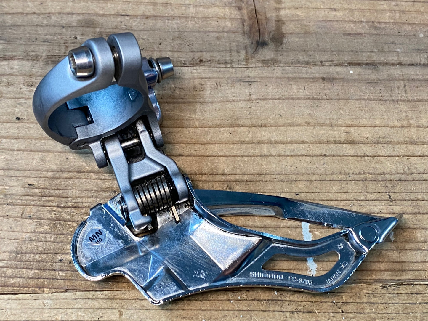 IY652 シマノ SHIMANO アルテグラ ULTEGRA FD-6703 フロントディレイラー バンドΦ31.8 3s