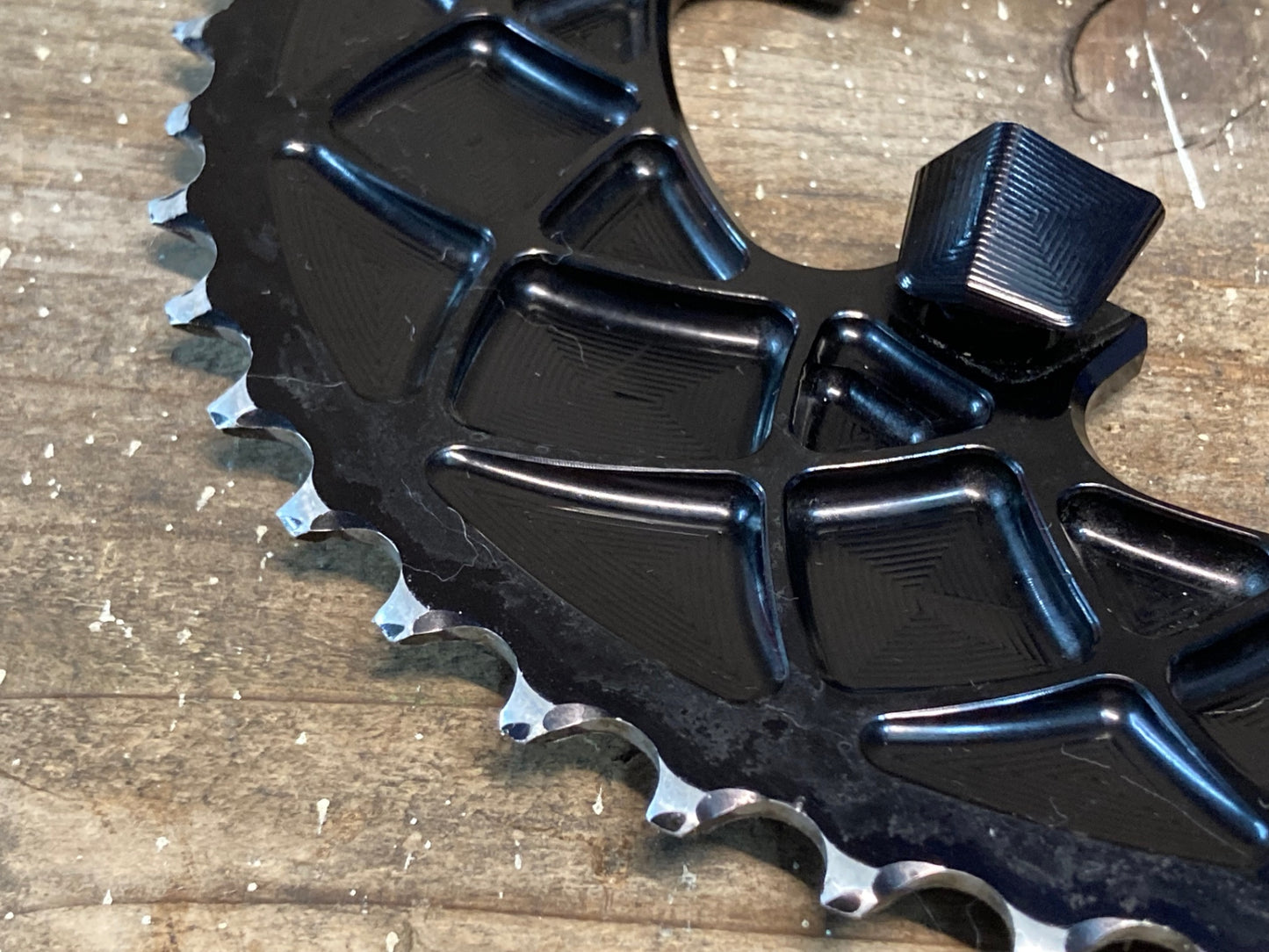 IO619 アブソリュートブラック ABSOLUTOBLACK 楕円 チェーンリングセット 53T PCD110mm 黒