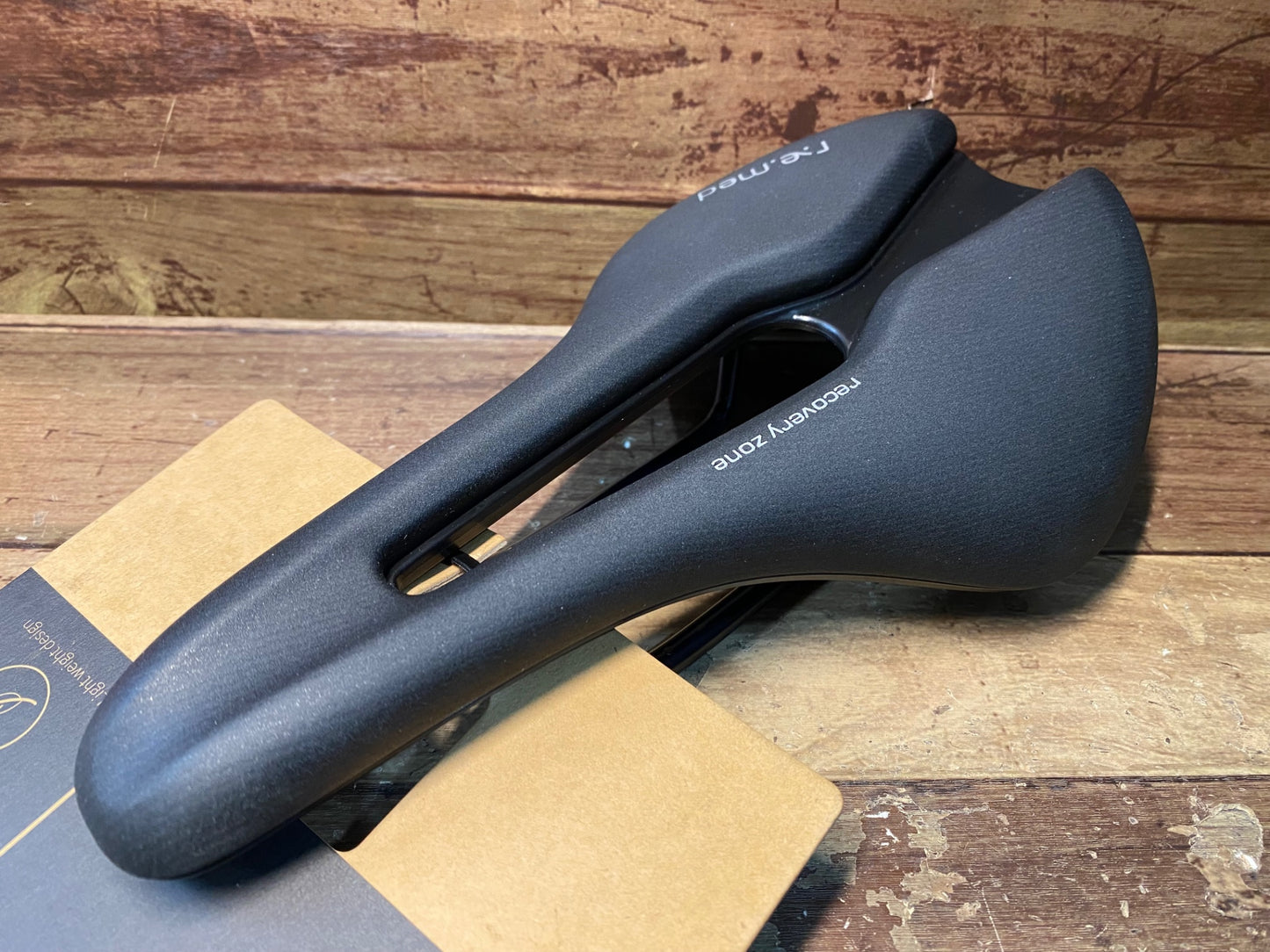 IK604 セラロイヤル SELLE ROYAL R.e.med 3 サドル 黒 クロモリレール