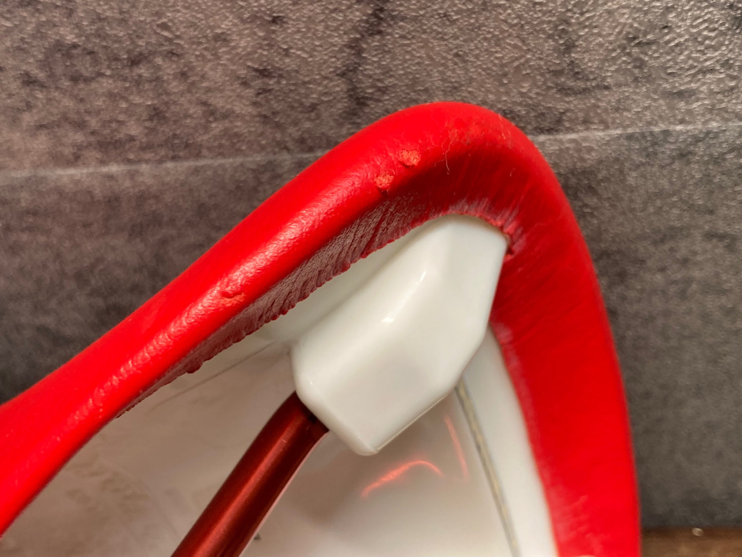 IS182 カシマックス KASHIMAX aero サドル レッド