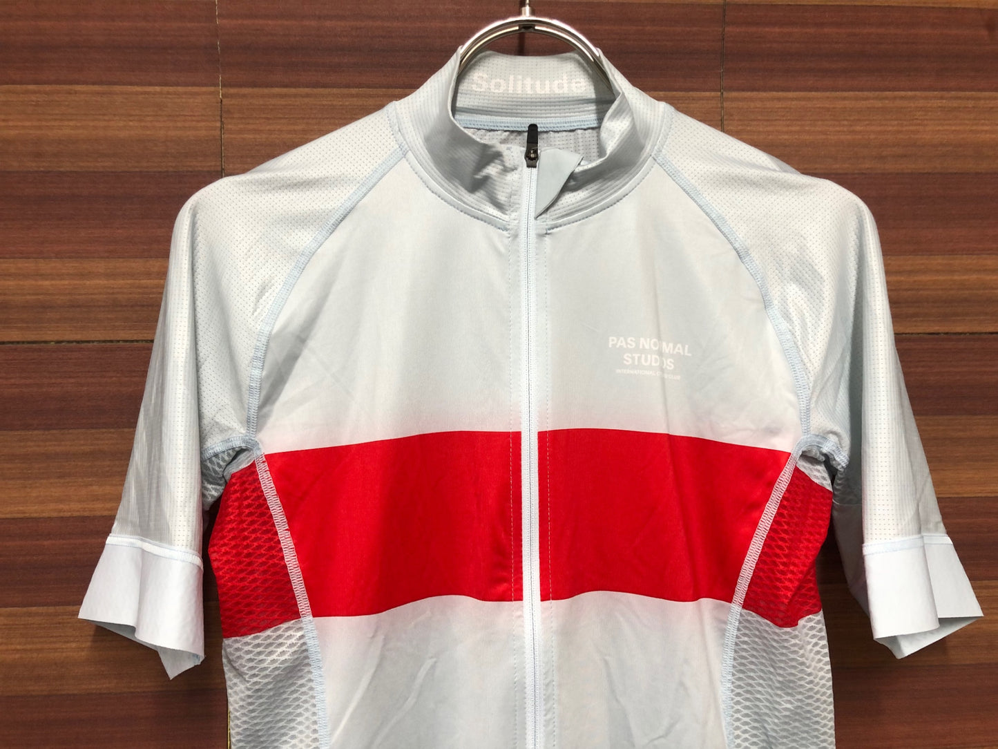 IT038 パスノーマルスタジオ PAS NORMAL STUDIOS Solitude 半袖 サイクルジャージ 薄水 赤 M
