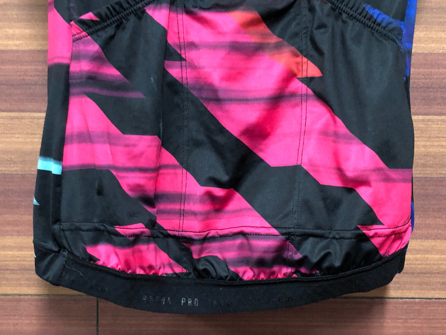 IQ863 ラファ Rapha CANYON SRAM CORE JERSEY 半袖サイクルジャージ 黒 総柄 XXS レディース TEAM sky