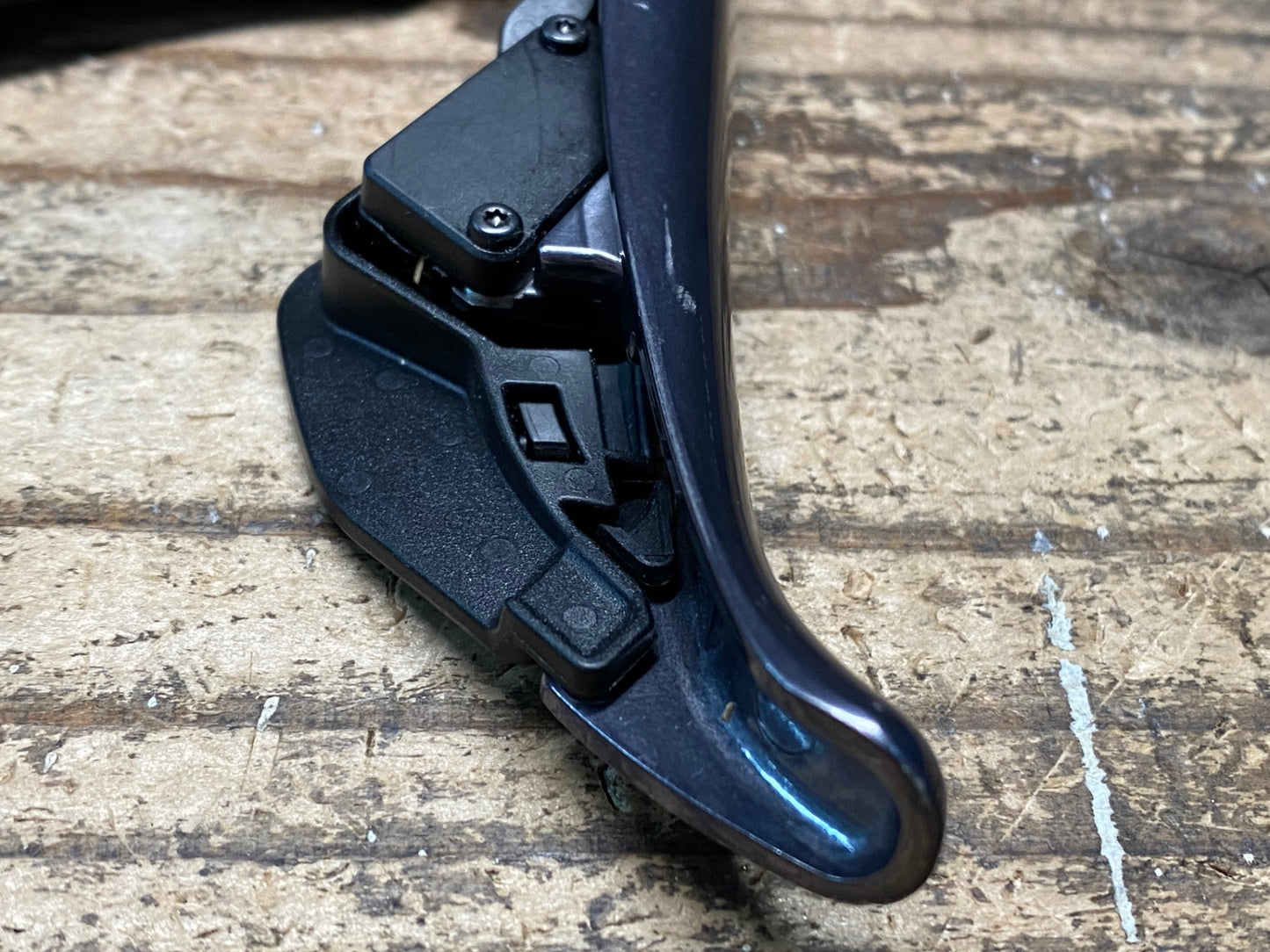 IY078 シマノ SHIMANO アルテグラ ULTEGRA ST-R8070 2S 左STIレバー 電動 Di2 油圧 ※動作確認済み、クラック有り