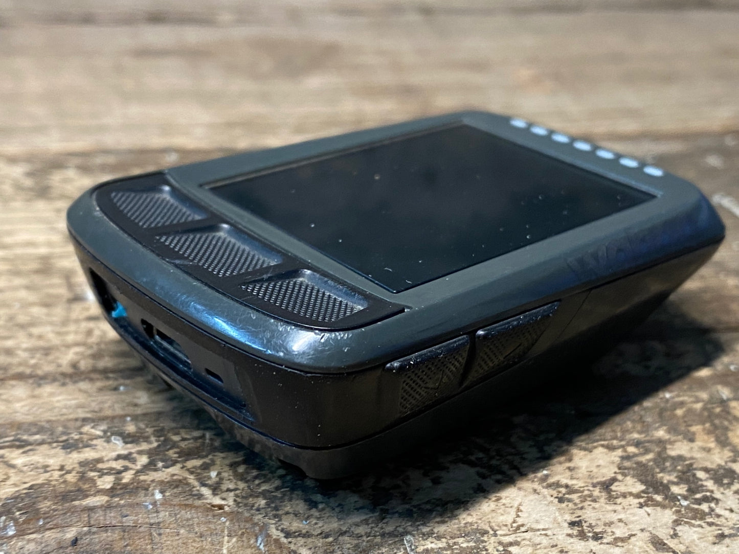 IX829 ワフー WAHOO エレメントボルト ELEMNT BOLT WFCC3 サイクルコンピューター ※充電カバー千切れ ボタン陥没 液晶一部破損