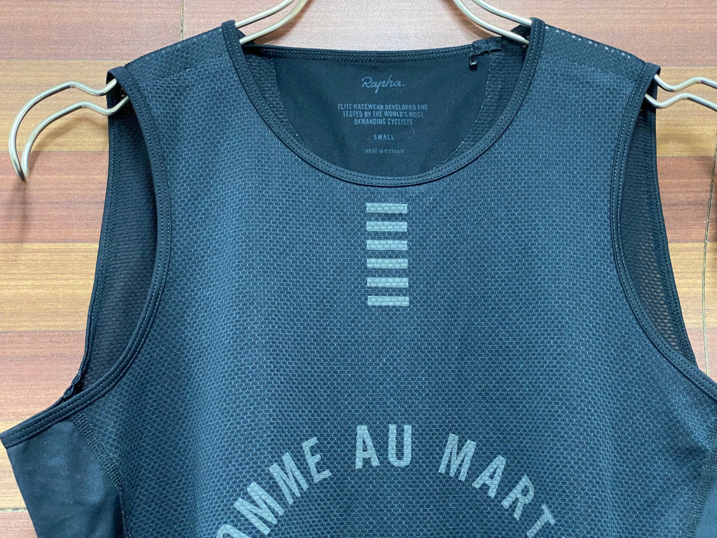 IU959 ラファ Rapha PRO TEAM LAYER SLEEVELESS ノースリーブ べースレイヤー 黒 S ※ほつれ