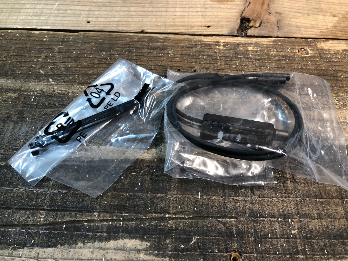 IR825 シマノ SHIMANO アルテグラ ULTEGRA SM-EW67-A-E Di2 ジャンクション