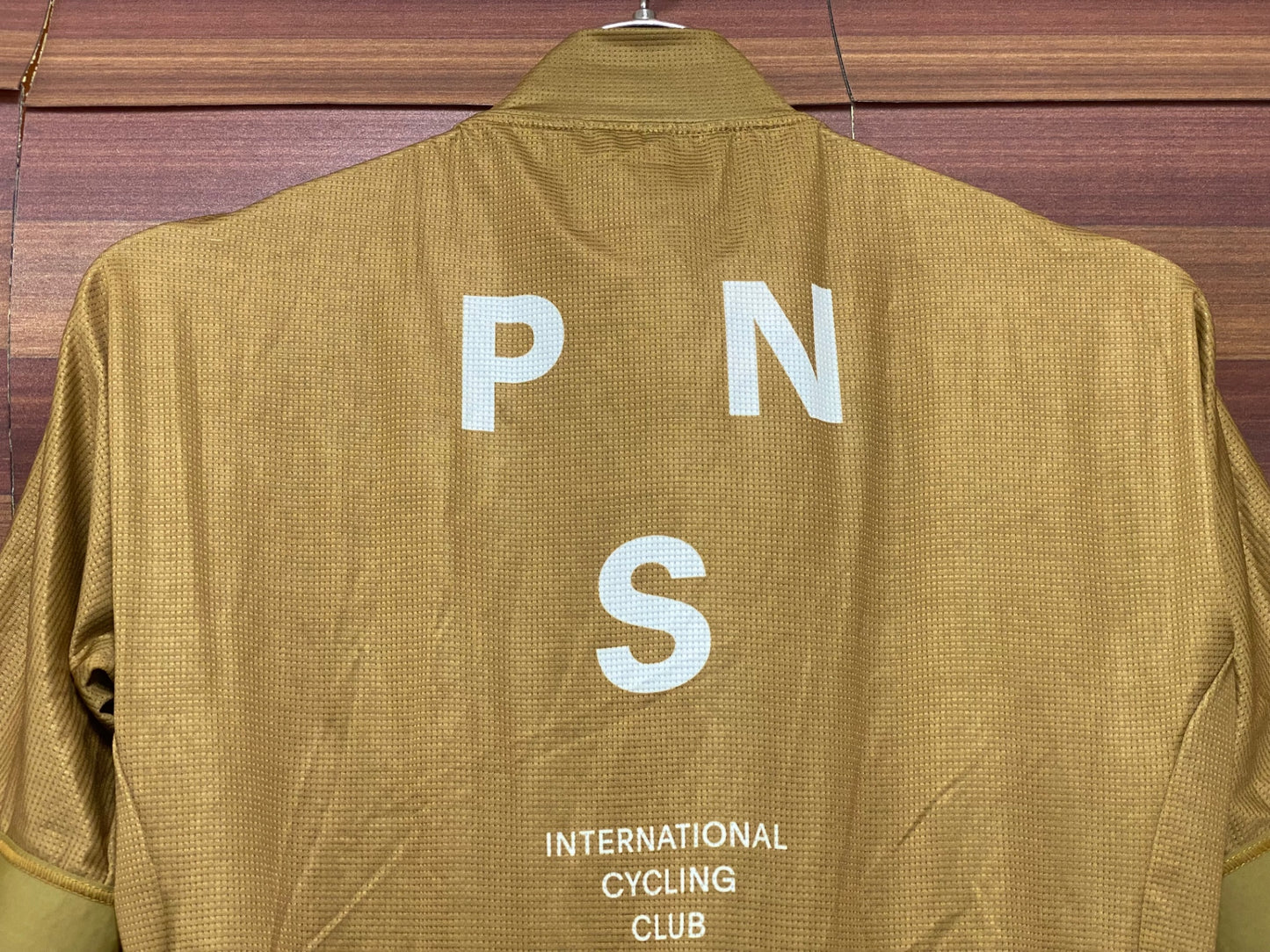 IV058 パスノーマルスタジオ PAS NORMAL STUDIOS Mechanism Jersey 半袖サイクルジャージ 黄土色 S