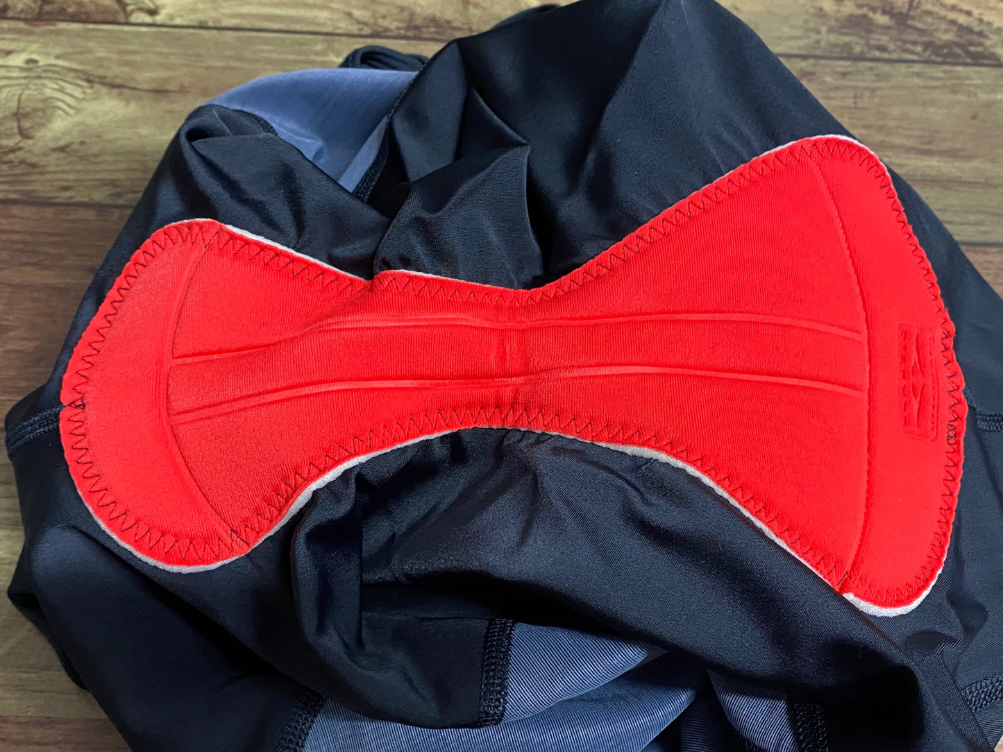 IW939 スキンズ SKINS DNAmic トライアスロン スキンスーツ M ブラック バックジップ