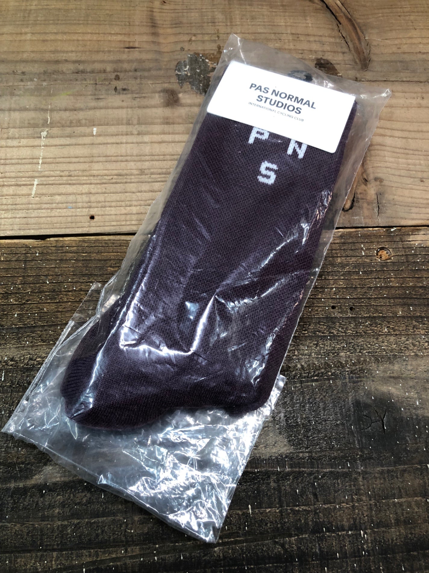 IN733 パスノーマルスタジオ PAS NORMAL STUDIOS CONTROL MERINOSOCKS ソックス 靴下 紫 M