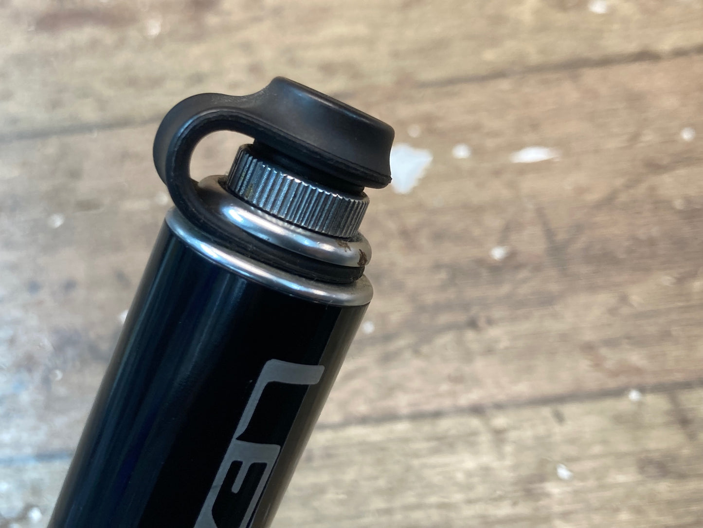 IH397 レザイン LEZYNE ROAD DRIVE 携帯空気入れ 黒