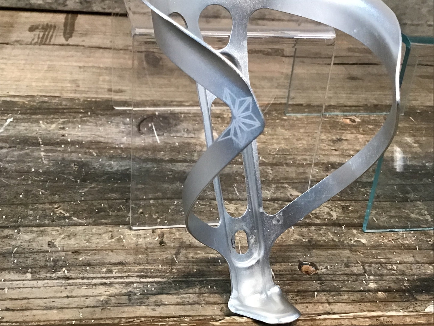 IN828 スパカズ SUPACAZ FLY CAGE ボトルケージ 2個セット シルバー