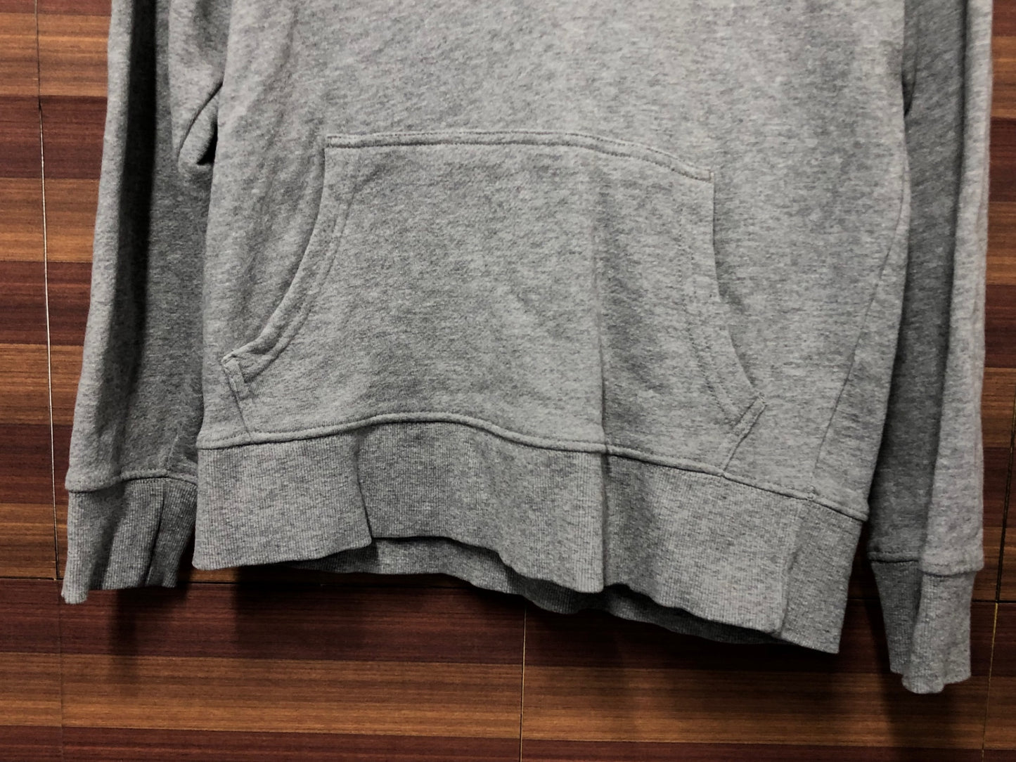 IS947 ピセイ PISSEI 長袖 パーカー S グレー