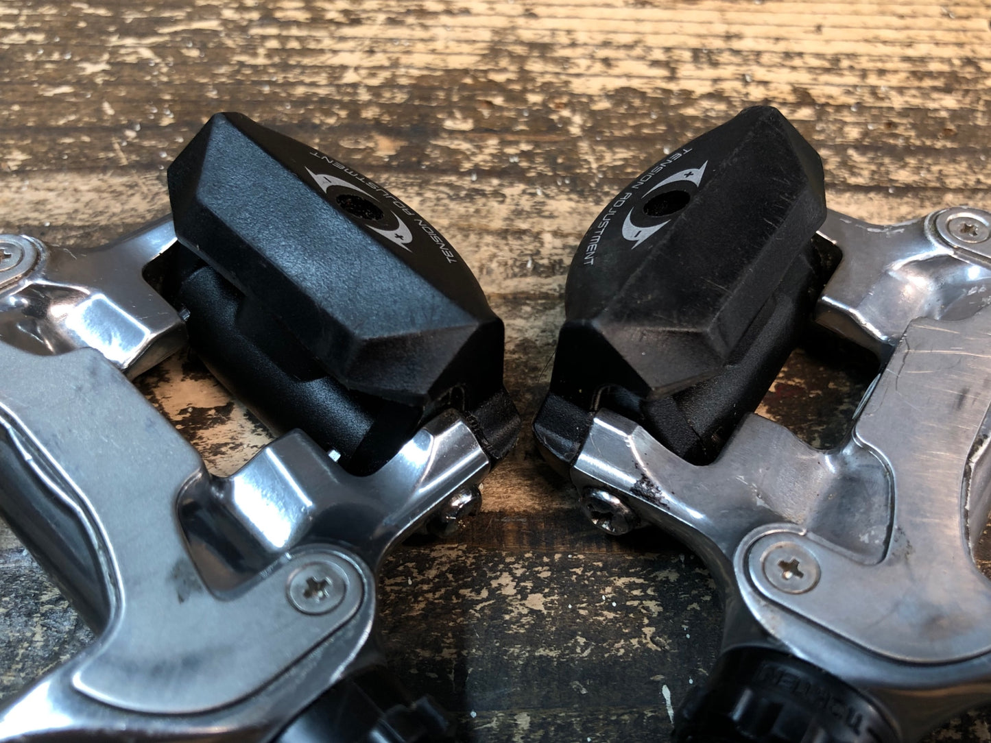 IZ329 シマノ SHIMANO 105 PD-5700 ビンディングペダル SPD-SL