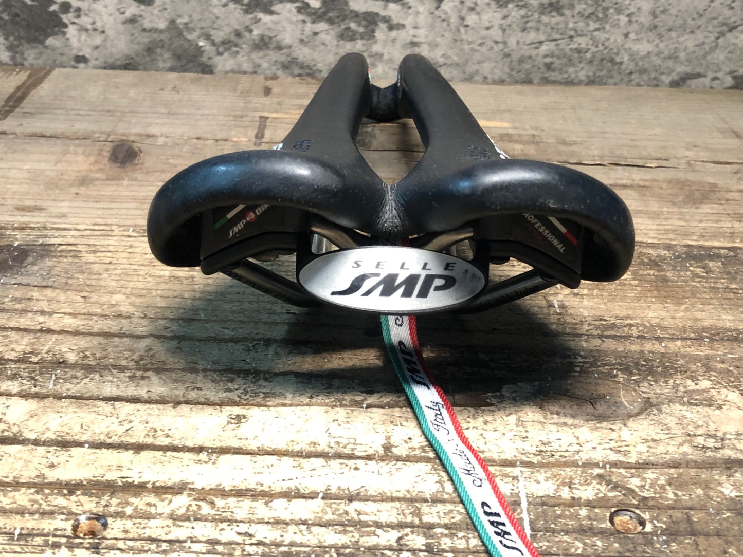 JA688 SELLE SMP BLASTER サドル 黒 AISI304レール 実測132mm