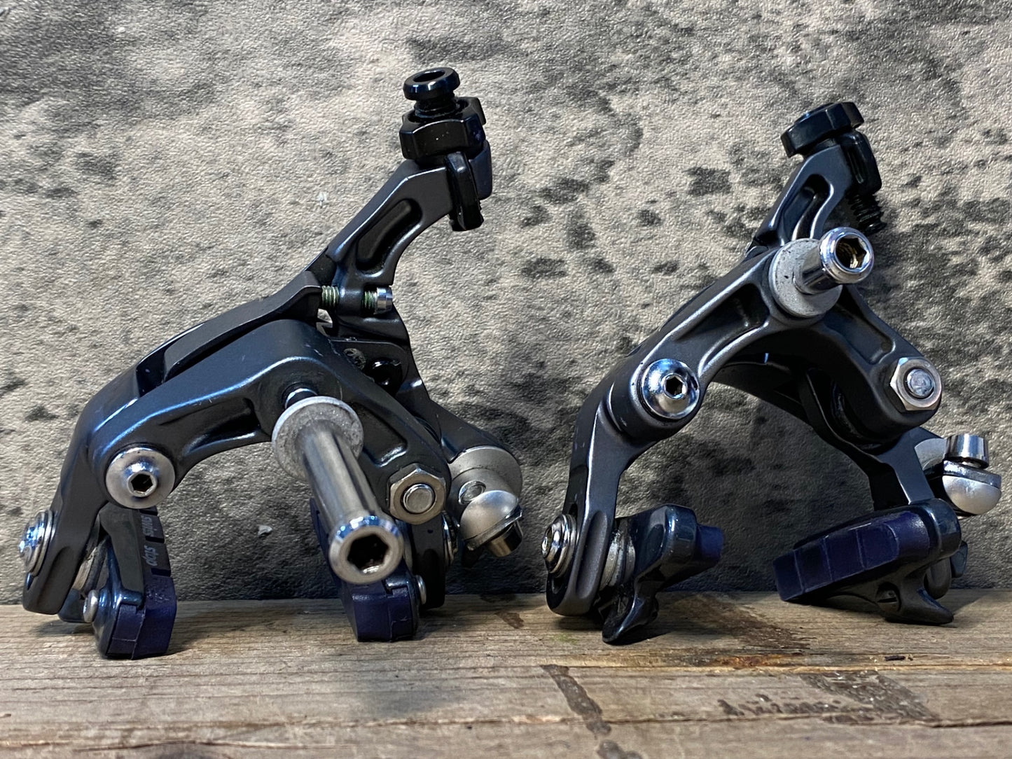 IV174 シマノ SHIMANO アルテグラ ULTEGRA BR-6800 キャリパーブレーキ 前後セット