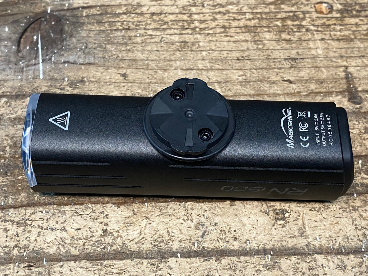 IU830 オーライト OLIGHT RN 1500 LED フロントライト ※点灯確認済