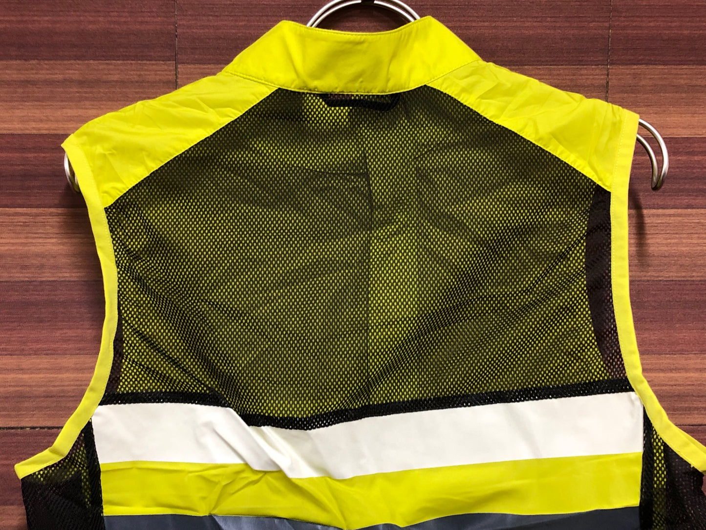 IO658 ラファ Rapha Brevet 反射ベスト ジレ M ネオンイエロー