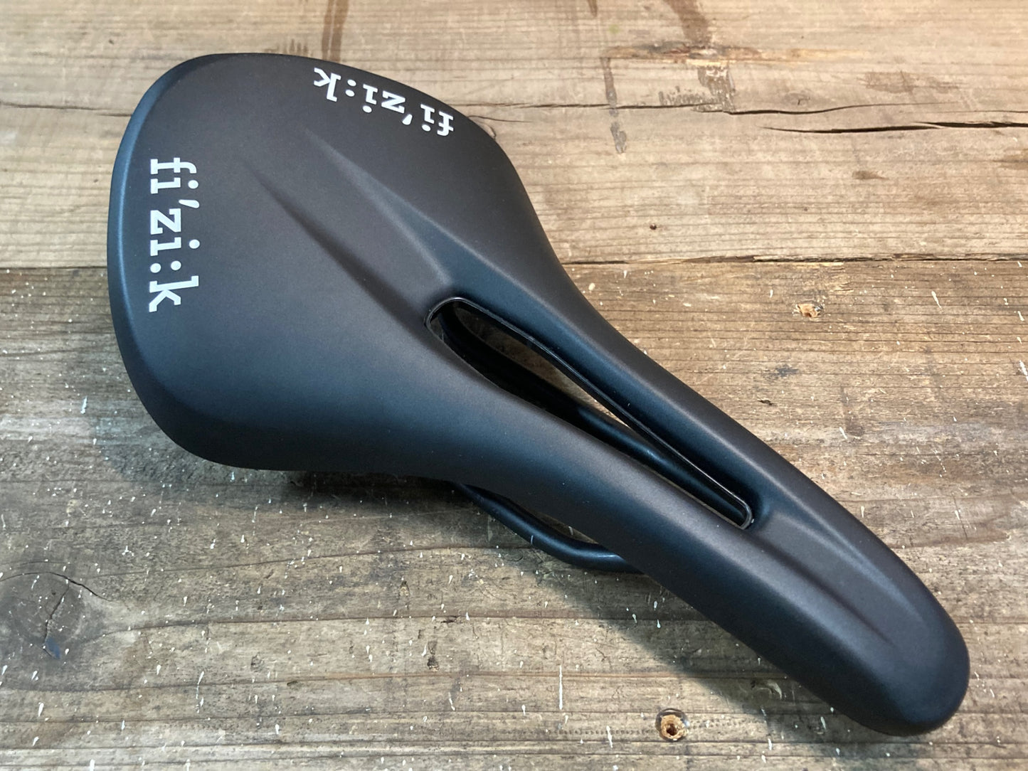 IP145 フィジーク fizik アリアンテ TEMPO ALIANTE R5 サドル 黒 145mm S-Alloyレール