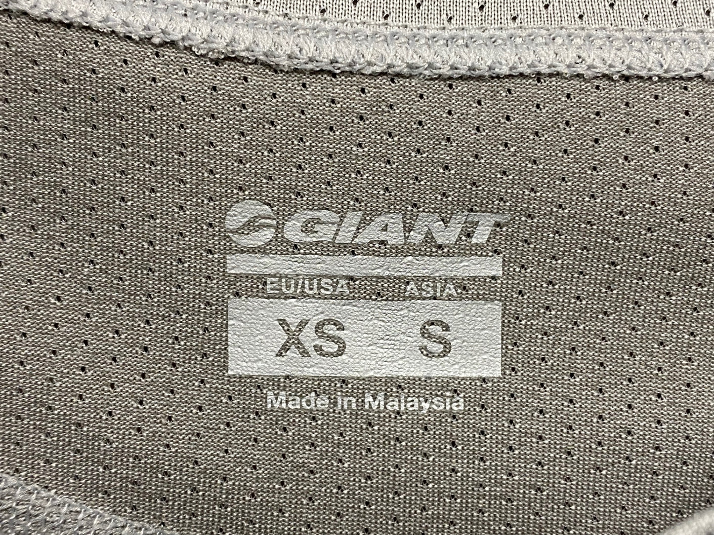 IV924 ジャイアント GIANT ノースリーブ べースレイヤー グレー S メッシュ