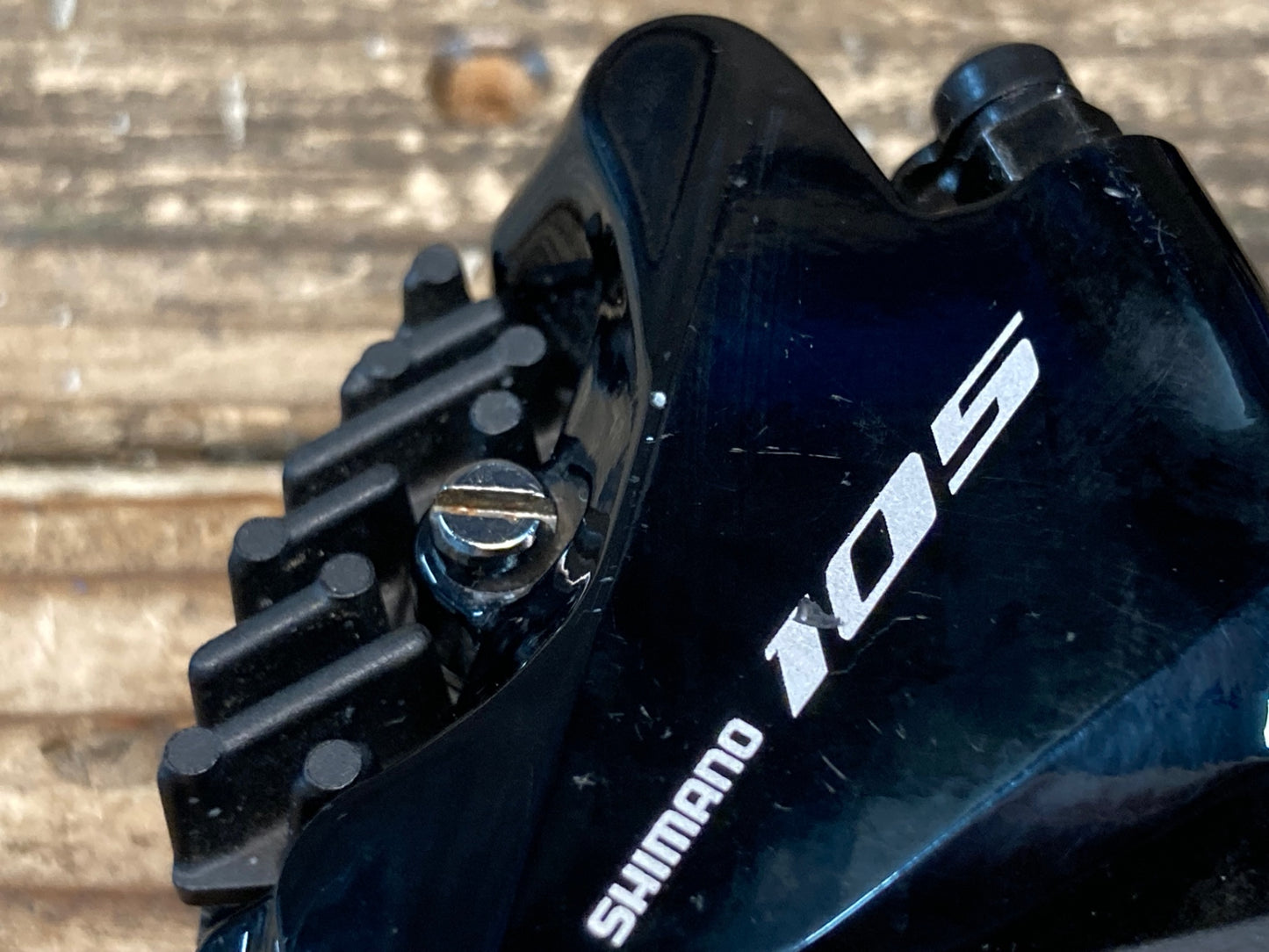 IU348 シマノ SHIMANO 105 BR-R7070 ディスクブレーキ キャリパー