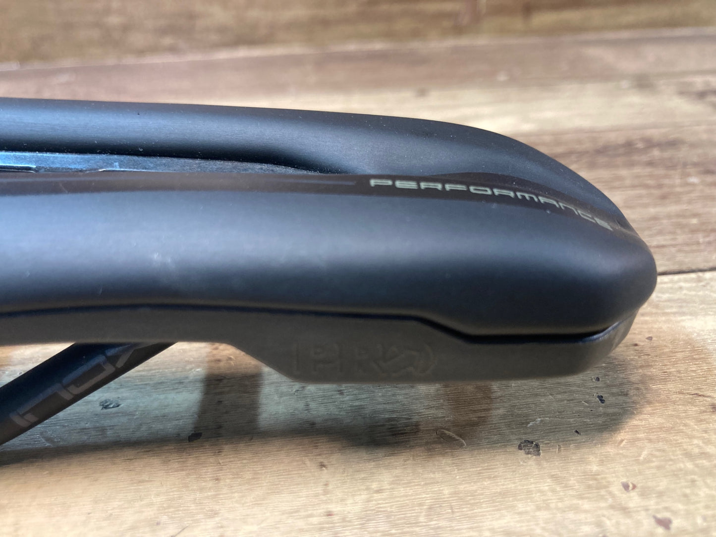 IH367 スペシャライズド SPECIALIZED パワー アーク エキスパート POWER ARC EXPERT サドル チタンレール 143mm 黒