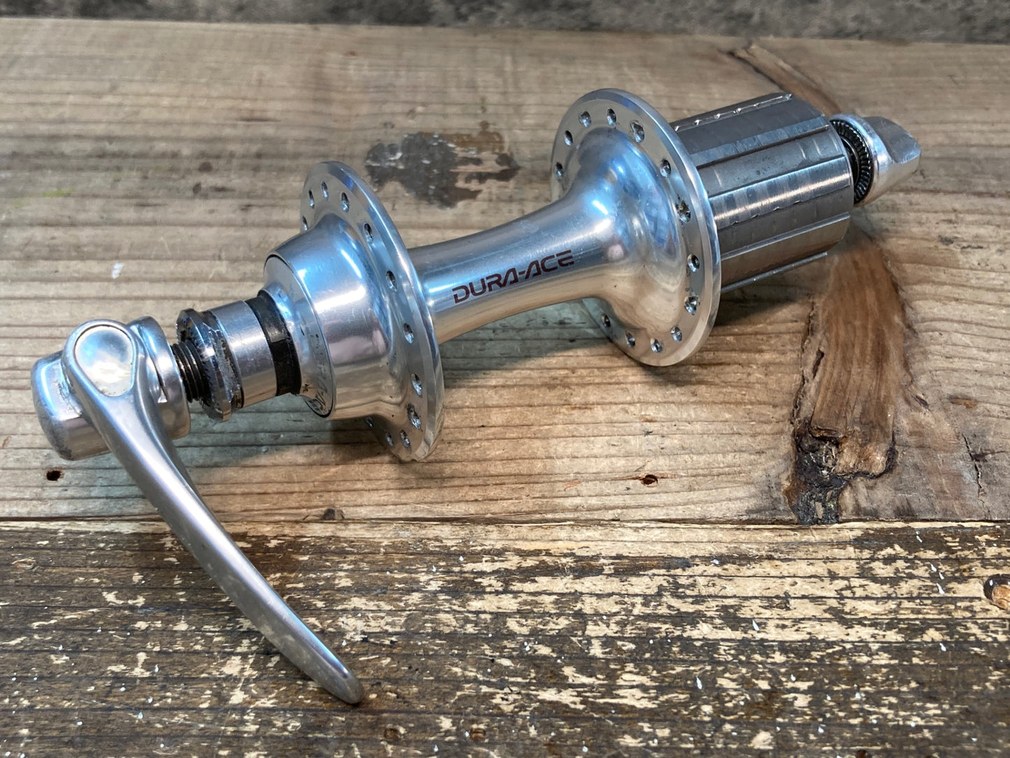 IU786 シマノ SHIMANO デュラエース DURA-ACE FH-7700 リア フリーハブ 32H