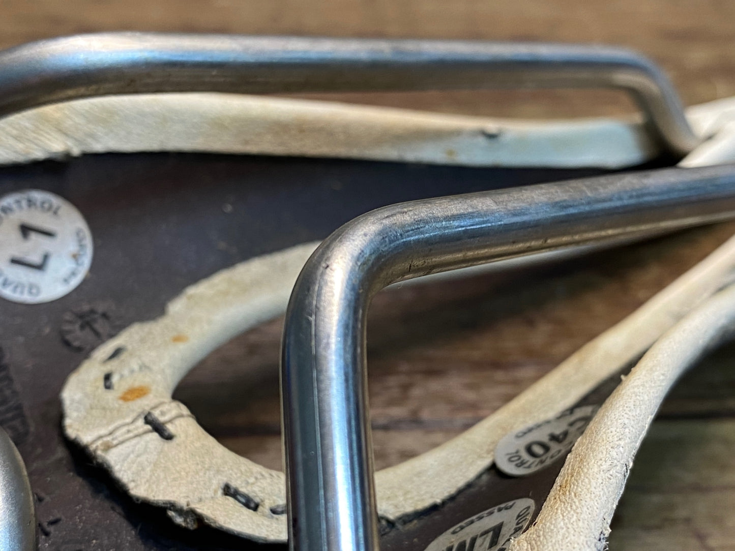 IX974 SELLE SMP フォルマ forma サドル 白 inox tubeレール