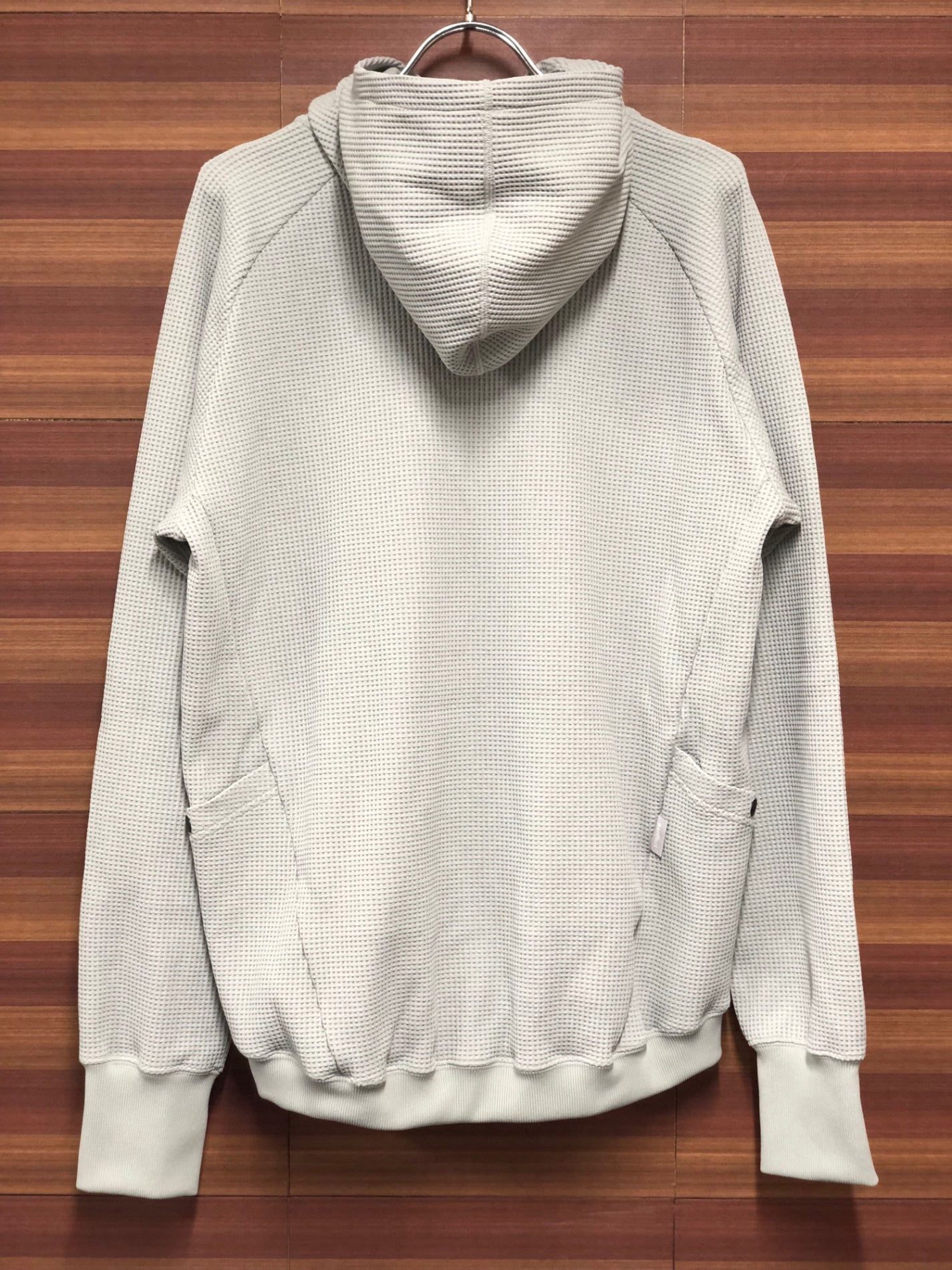 IM056 ナリフリ narifuri NF1172 マルチテックワッフルプルオーバーパーカー グレー M