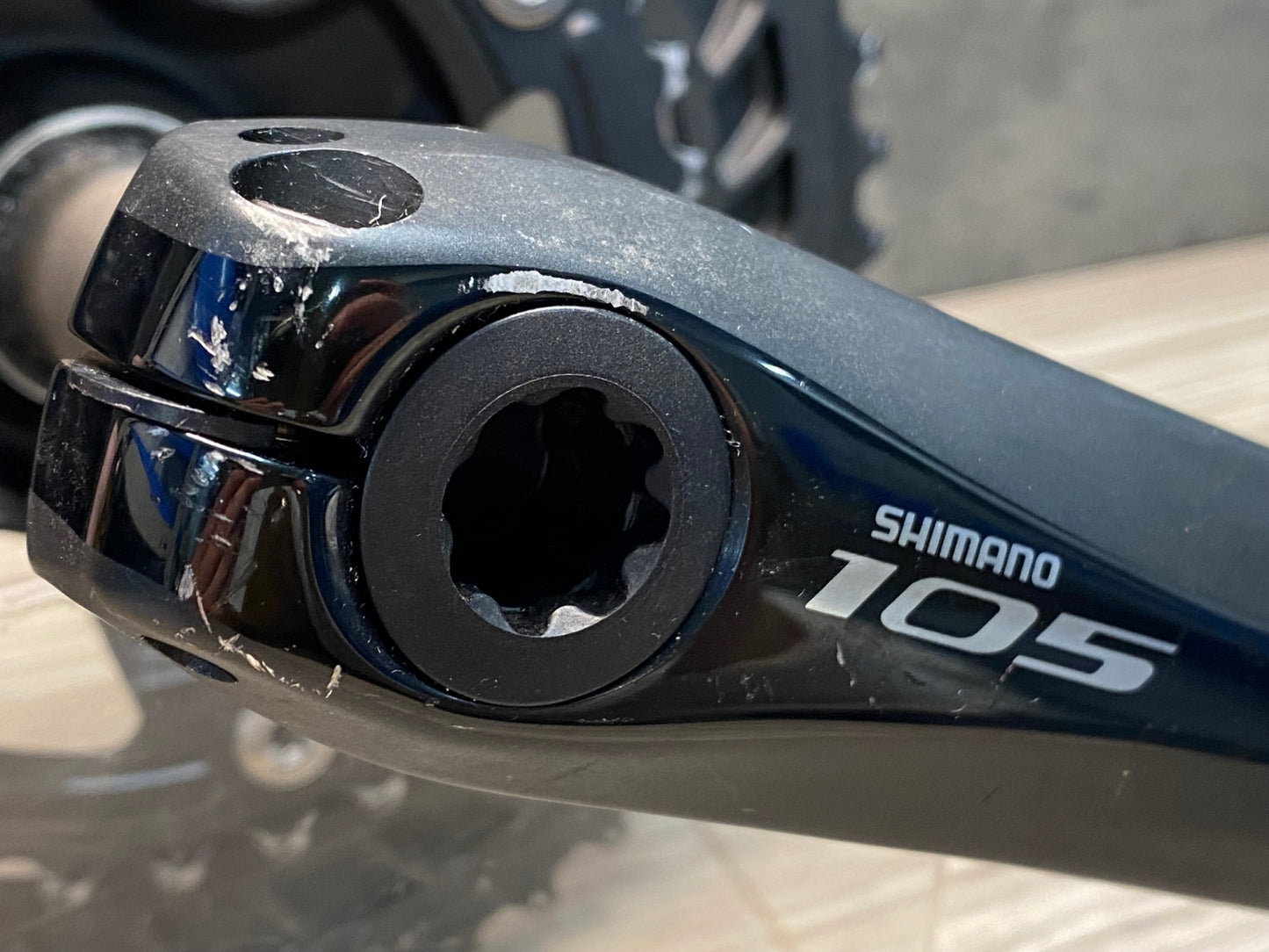 IT139 シマノ SHIMANO 105 FC-5800 クランクセット 172.5mm 50/34T ※アウター削れ