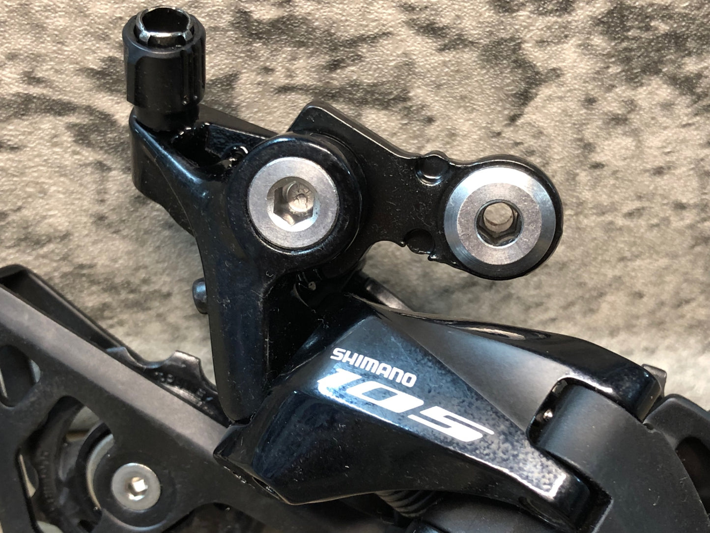 IT580 シマノ SHIMANO 105 RD-R7000 リアディレイラー SS11S  黒