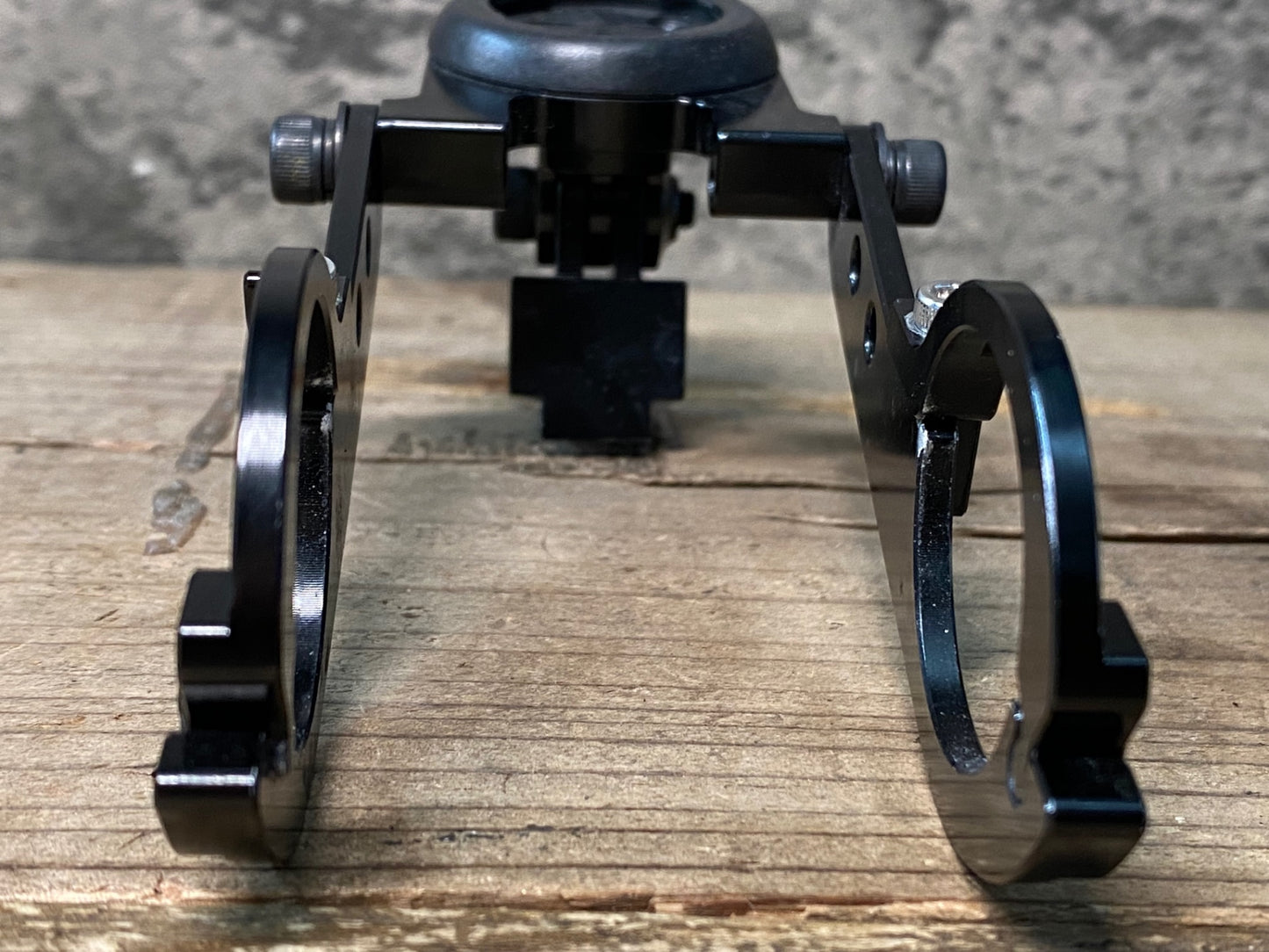 IX531 レックマウント REC MOUNTS サイクルコンピューターマウント Φ31.8 両持ち