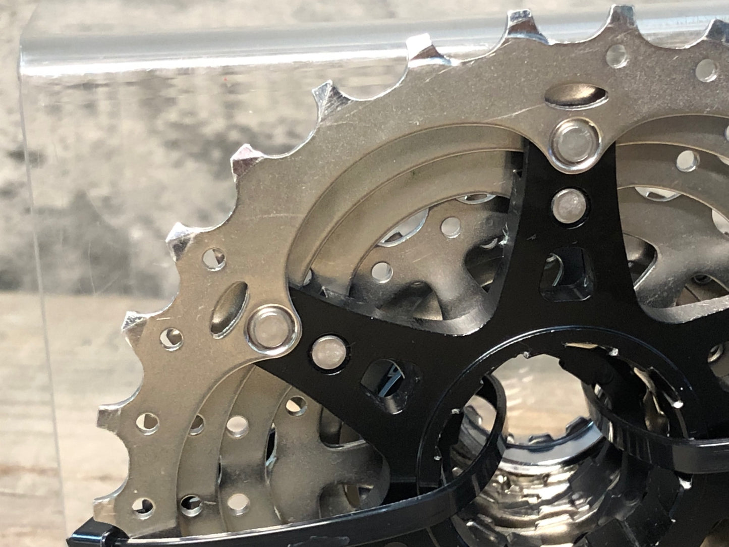 IH331 シマノ SHIMANO 105 CS-R7000 スプロケット 11-30T 11S