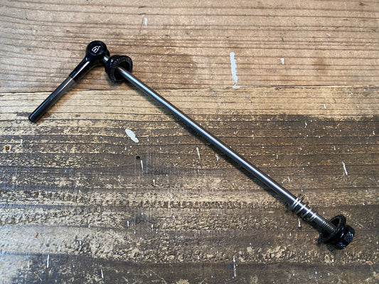 IY644 ライトウェイト LightWeight チタン クイックリリース リア用のみ※バネ欠品