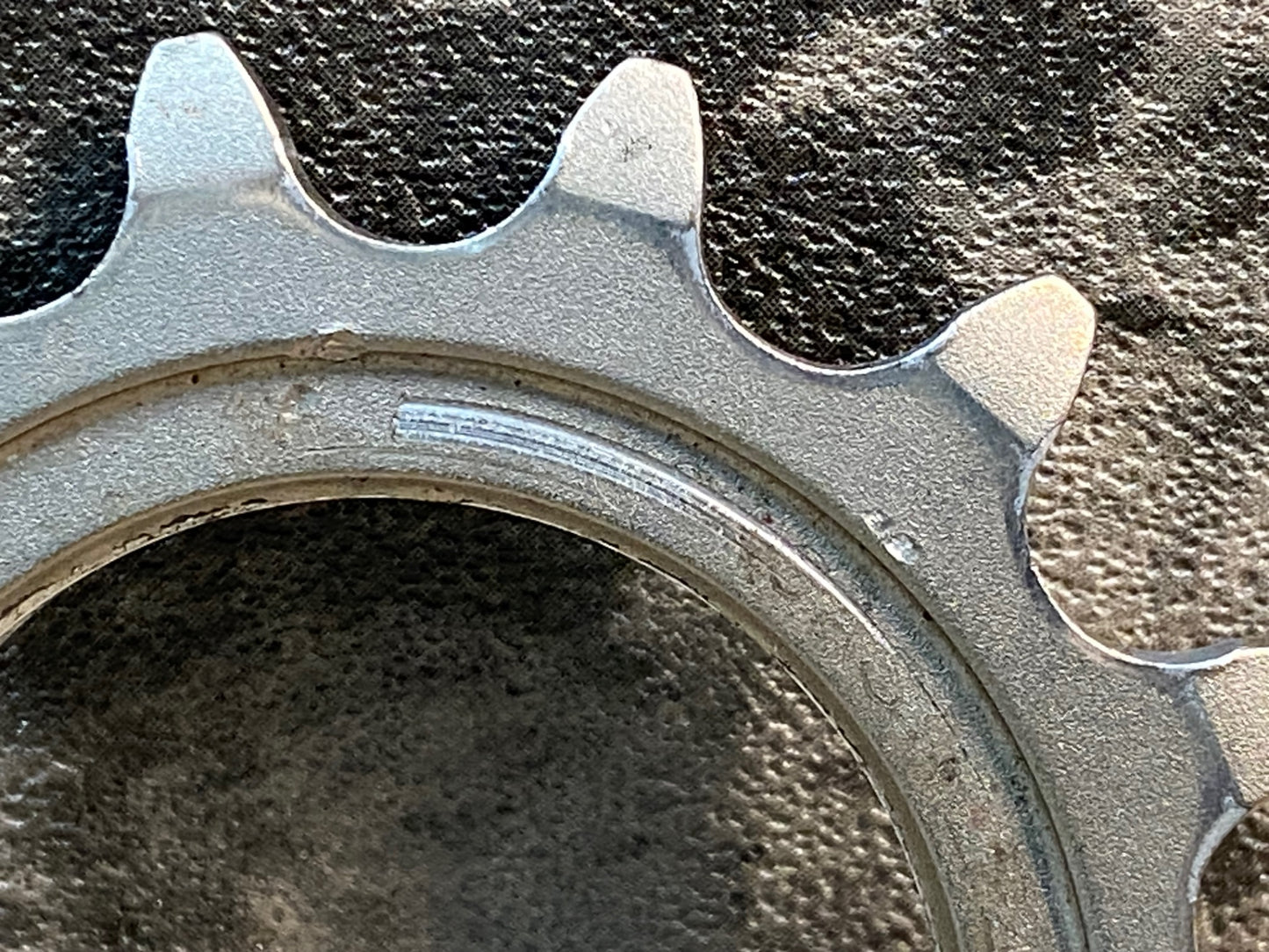 IU927 スギノ Sugino GIGAS TRACK BIKE COG トラック コグ 14T NJS