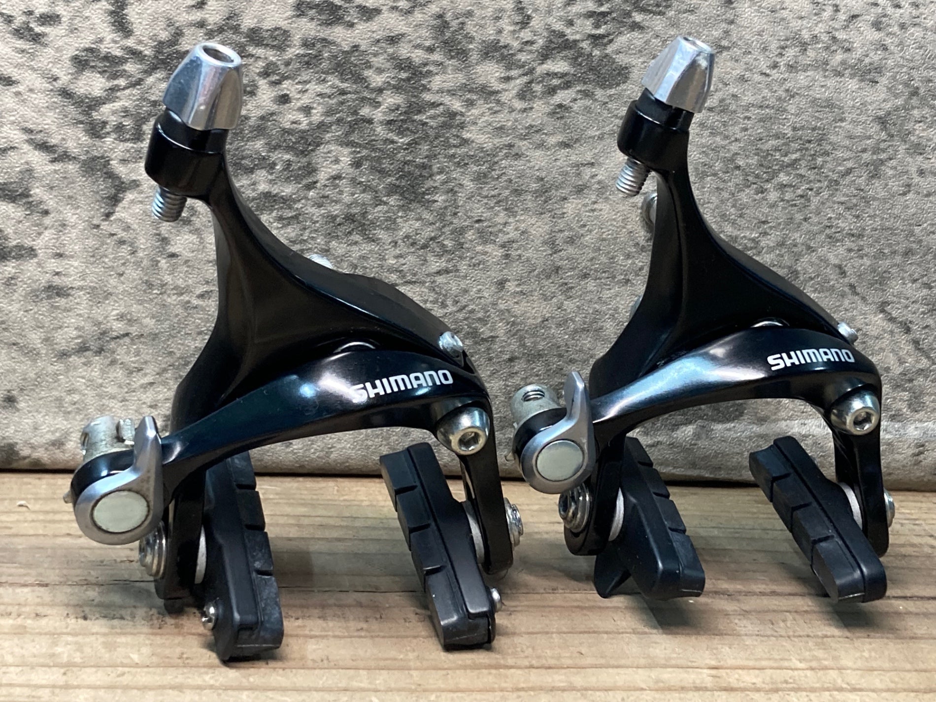 SHIMANO ( シマノ ) キャリパーブレーキ本体 BR-R561L ブラック