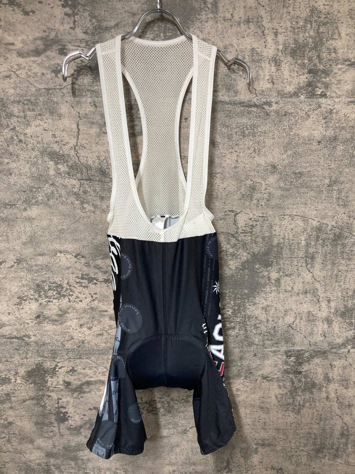 IY628 パンダーニ Pandani ビブショーツ 白 黒 XL