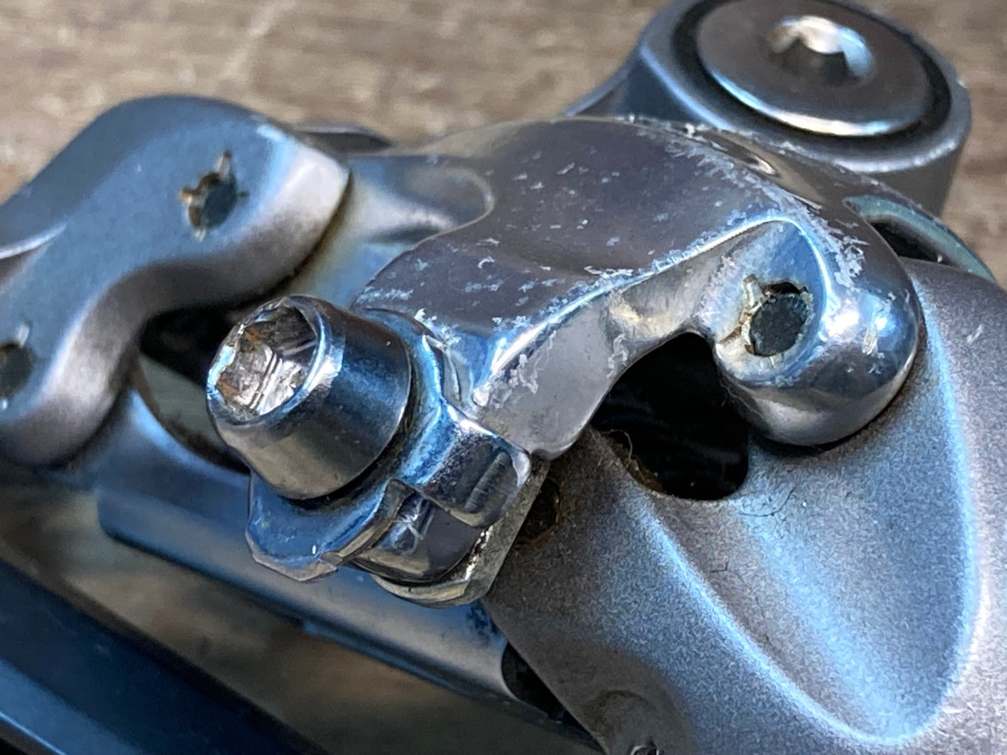 GN225 シマノ SHIMANO 105 RD-5701 リアディレイラー GS シルバー