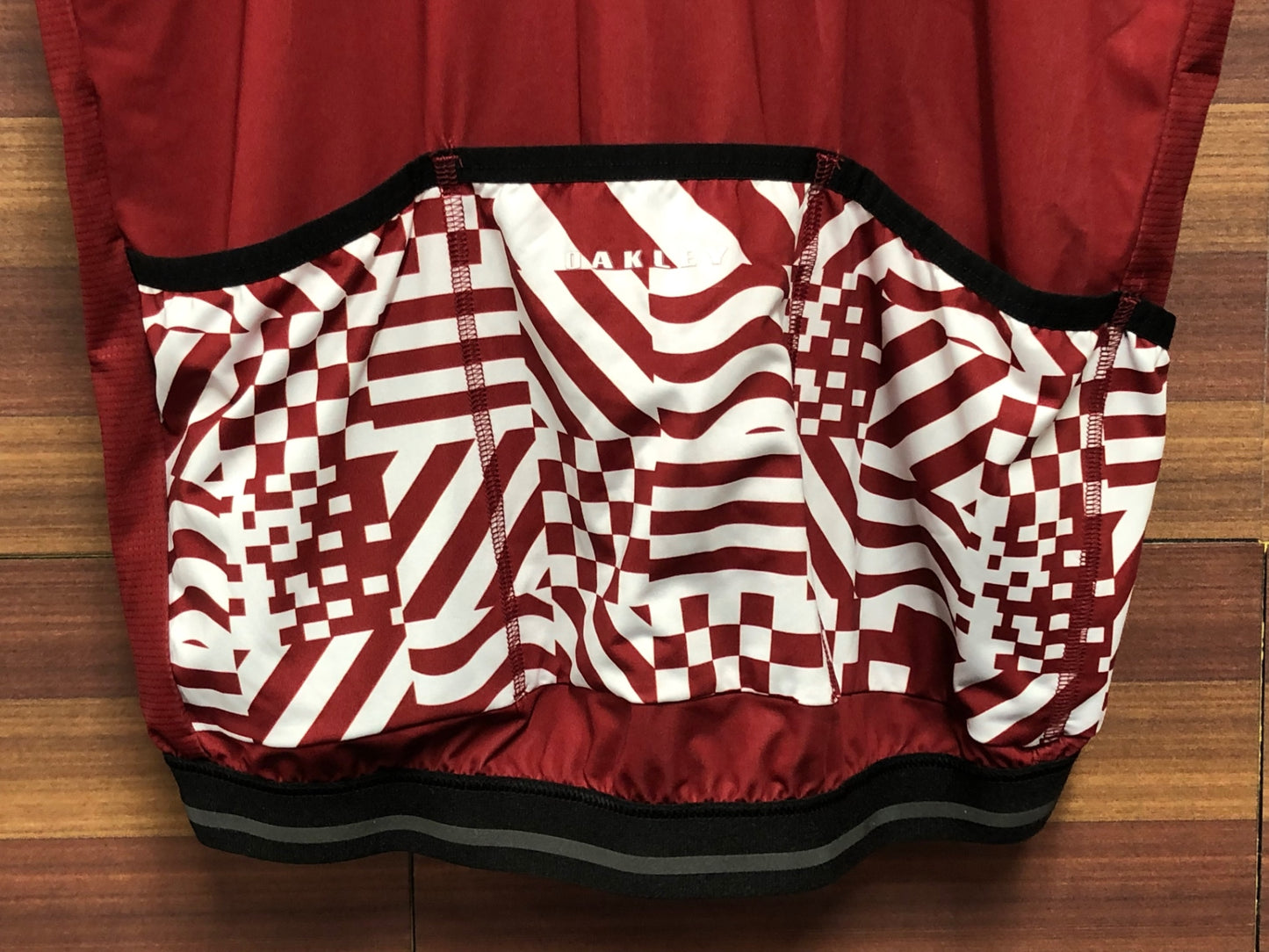 IU408 オークリー OAKLEY 半袖 サイクルジャージ 赤 M